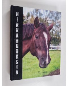 käytetty kirja Hirnahduksia