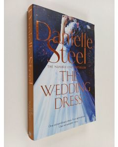 Kirjailijan Danielle Steel käytetty kirja The Wedding Dress