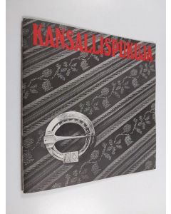 käytetty teos Kansallispukuja