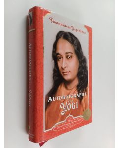 Kirjailijan Paramahansa Yogananda käytetty kirja Autobiography of a Yogi