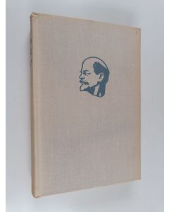 Kirjailijan V. I. Lenin käytetty kirja Valitut teokset neljässä osassa 2