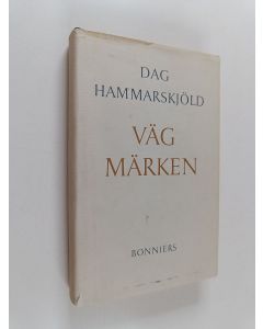 Kirjailijan Dag Hammarskjöld käytetty kirja Vägmärken
