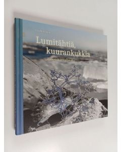 Kirjailijan Eva Mitreikina käytetty kirja Lumitähtiä, kuurankukkia : 45 herkkää virkkausmallia