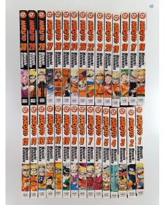 Kirjailijan Masashi Kishimoto käytetty kirja Naruto Vol. 1-30 (englanninkielinen)