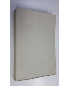 Kirjailijan Simo Pakarinen käytetty kirja Suomalainen kirjallisuus 1921-1923 : aakkosellinen ja aineenmukainen luettelo = La litterature finnoise 1921-1923 : cataloque alphabetique et systematique