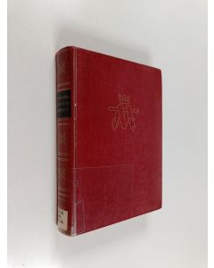 Kirjailijan Niccolo Machiavelli käytetty kirja Valtiollisia mietelmiä