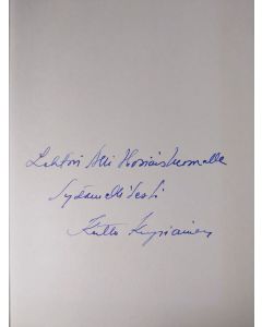 Kirjailijan Kerttu Kupiainen käytetty kirja Veneen vana : Unto Kupiaisen kotiympäristöä ja runon maisemaa vuosilta 1945-1961 (signeerattu)