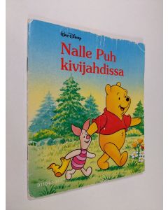 Kirjailijan Walt Disney käytetty teos Nalle Puh kivijahdissa