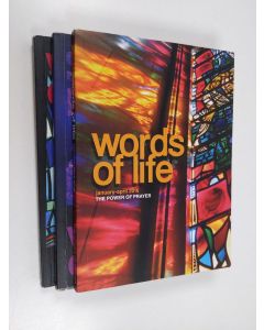käytetty kirja Words of life - The Bible day by Day : January-December 2016