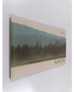 Kirjailijan Sini Piri käytetty kirja Arktis