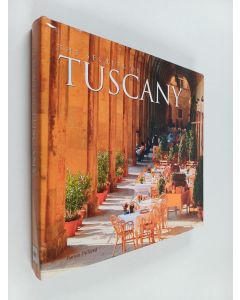 Kirjailijan Tamsin Pickeral käytetty kirja The secrets of Tuscany