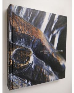 Tekijän Susann Vihma käytetty kirja Suomalainen muotoilu 1 : Käsityöstä muotoiluun