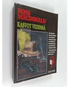 Kirjailijan Ross Macdonald käytetty kirja Kasvot vedessä