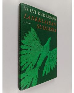 Kirjailijan Sylvi Kekkonen käytetty kirja Lankkuaidan suojassa