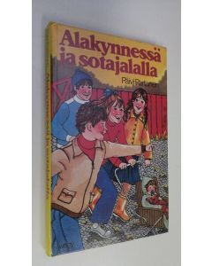 Kirjailijan Päivi Partanen uusi kirja Alakynnessä ja sotajalalla