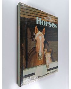 käytetty kirja The treasury of Horses
