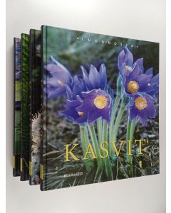 käytetty kirja Kasvit luonnossa 1-4