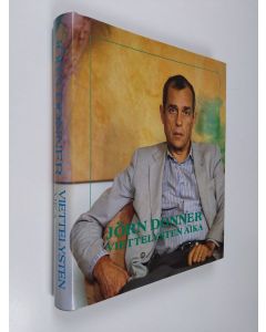 Kirjailijan Jörn Donner käytetty kirja Viettelysten aika : elokuva-arvosteluja ja -esseitä vuosilta 1951-1982