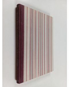 Kirjailijan Pekka Ervast käytetty kirja Nostradamus ja Cagliostro : ranskalaista okkultismia