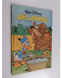 Kirjailijan Walt Disney käytetty teos Aku Ankka 19/1986