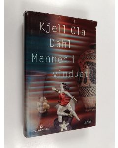 Kirjailijan Kjell Ola Dahl käytetty kirja Mannen i vinduet : kriminalroman