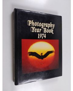 käytetty kirja Photography Year Book 1974