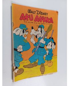 Kirjailijan Walt Disney käytetty kirja Aku Ankka 35/1968