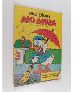 Kirjailijan Walt Disney käytetty teos Aku Ankka 26/1969