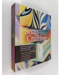 Kirjailijan Anne-Marie Faiola käytetty teos Soap crafting