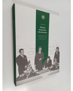 Kirjailijan Jorma Julkunen käytetty kirja Rahasto maakuntaa rakentamassa : neljäkymmentä vuotta Päijät-Hämeen rahaston apurahoja tieteelle ja taiteelle 1972-2011