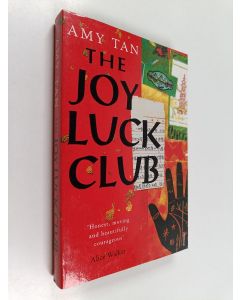 Kirjailijan Amy Tan käytetty kirja The Joy Luck Club