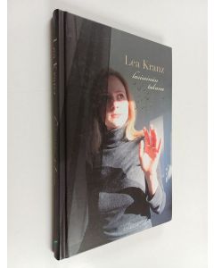 Kirjailijan Lea Kranz käytetty kirja Lasiseinän takana