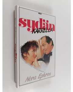 Kirjailijan Nora Ephron käytetty kirja Sydän karrella