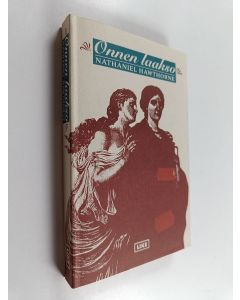 Kirjailijan Nathaniel Hawthorne käytetty kirja Onnen laakso