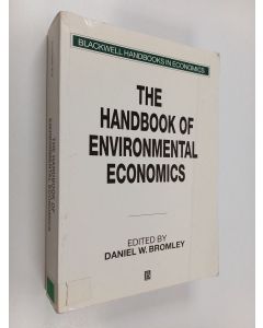 Kirjailijan Daniel W. Bromley käytetty kirja Handbook of environmental economics