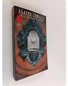 Kirjailijan Agatha Christie käytetty kirja Neiti Marplea ei petetä