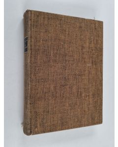 Kirjailijan Helge Ingstad käytetty kirja Turkismetsästäjänä Pohjois-Kanadan intiaanien parissa