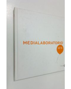 Tekijän Marjo ym. Mäenpää  käytetty kirja Medialaboratorio 10 v.