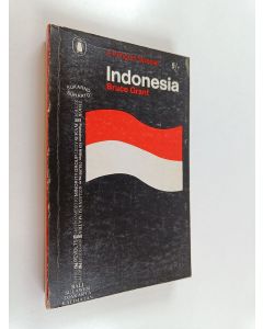 Kirjailijan Bruce Grant käytetty kirja Indonesia