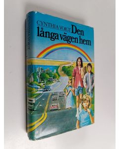 Kirjailijan Cynthia Voigt käytetty kirja Den långa vägen hem