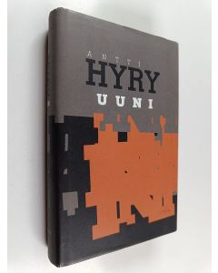Kirjailijan Antti Hyry käytetty kirja Uuni