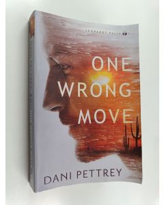Kirjailijan Dani Pettrey käytetty kirja One Wrong Move