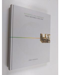 Kirjailijan Jyrki Vesikansa käytetty kirja Puuseppää aina tarvitaan : Iskun historia 1928-1998