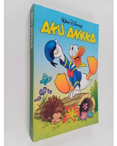 Kirjailijan Walt Disney käytetty kirja Aku Ankka neljännesvuosikerta 2/2003