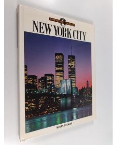 Kirjailijan Moira Duggan käytetty kirja American traveller - New York City