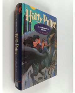 Kirjailijan J. K. Rowling käytetty kirja Harry Potter ja Azkabanin vanki