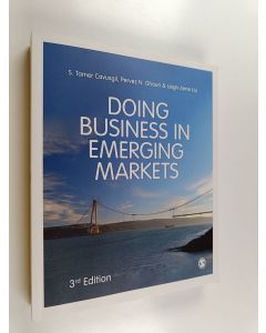 Kirjailijan S. Tamer Cavusgil käytetty kirja Doing business in emerging markets