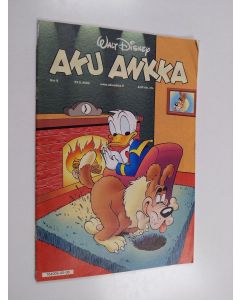 käytetty teos Aku Ankka 8/2000