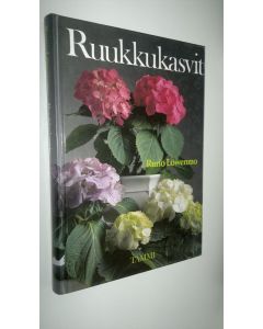 Kirjailijan Runo Löwenmo käytetty kirja Ruukkukasvit