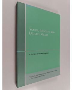 käytetty kirja Youth, identity, and digital media